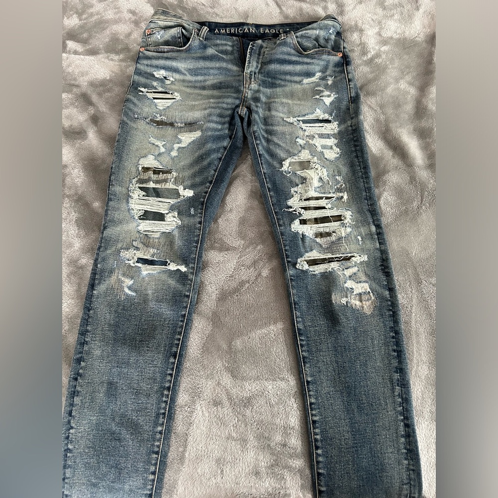 BRAND NEW American Eagle jeans 32x34